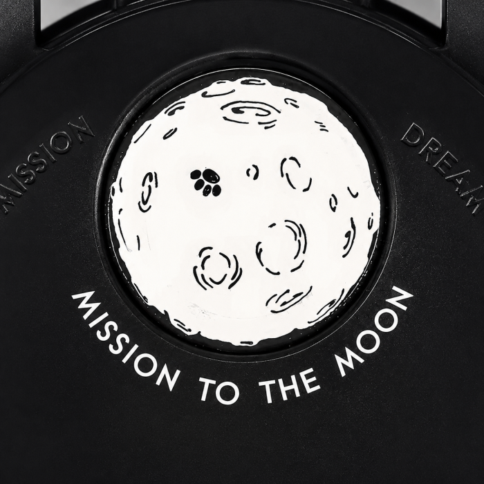 ساعت امگا سواچ مدل ماموریت به فاز ماه نو (اسنوپی مشکی) MISSION TO MOONPHASE (NEW MOON) (BLACK SNOOPY) - Image 3